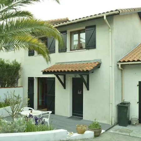 House Clos Du Sabaou 度假居 *